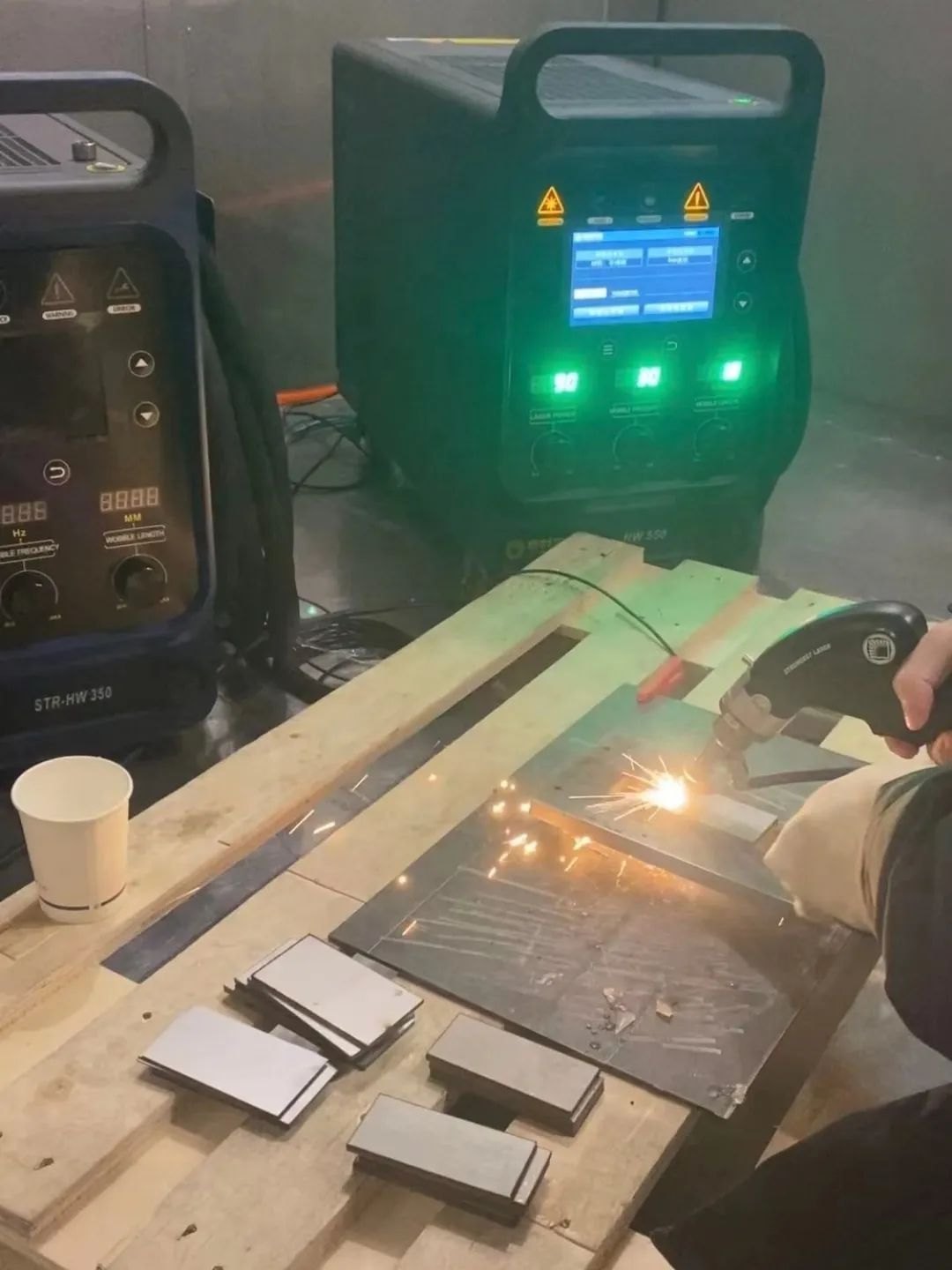 undefined 冷媒手持激光焊机