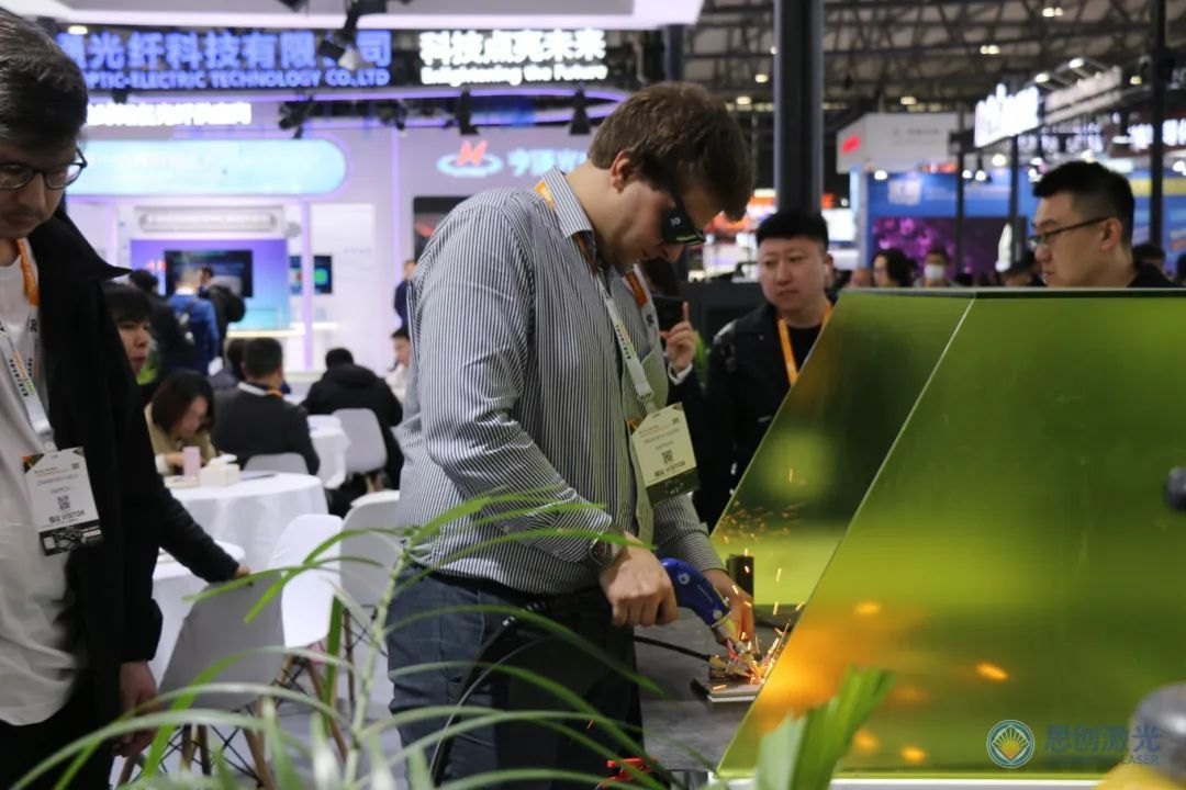 冷媒手持激光焊机 冷媒手持激光焊机